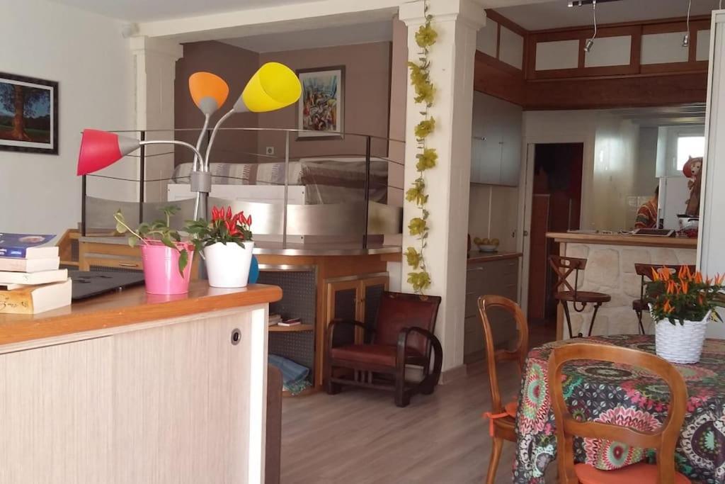 Loft Au Centre Ville, Calme, 200M De La Plage Saint-Jean-de-Luz Extérieur photo